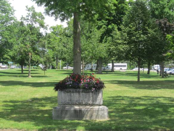 Water monument distance