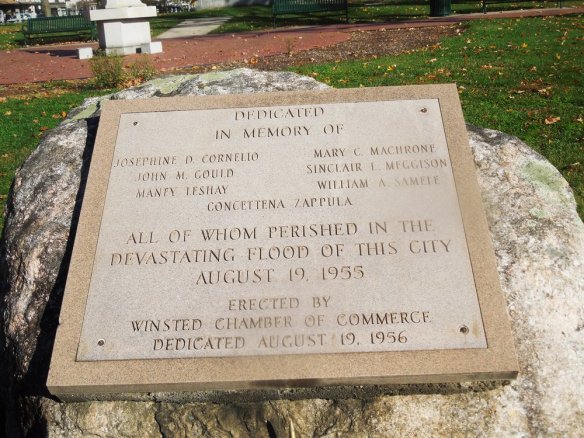 Memorial to flood victims in Winsted